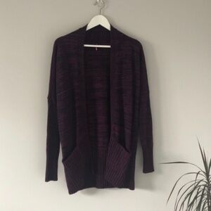 Aritzia talula cardigan sweater burgundy